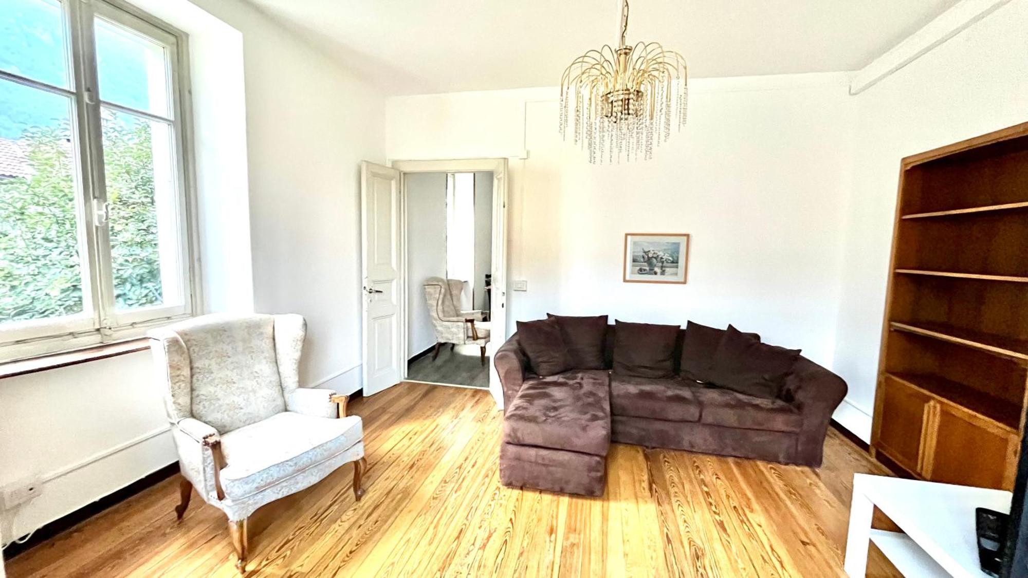 Antica Casa Storica Con Giardino Apartment Domodossola Bagian luar foto